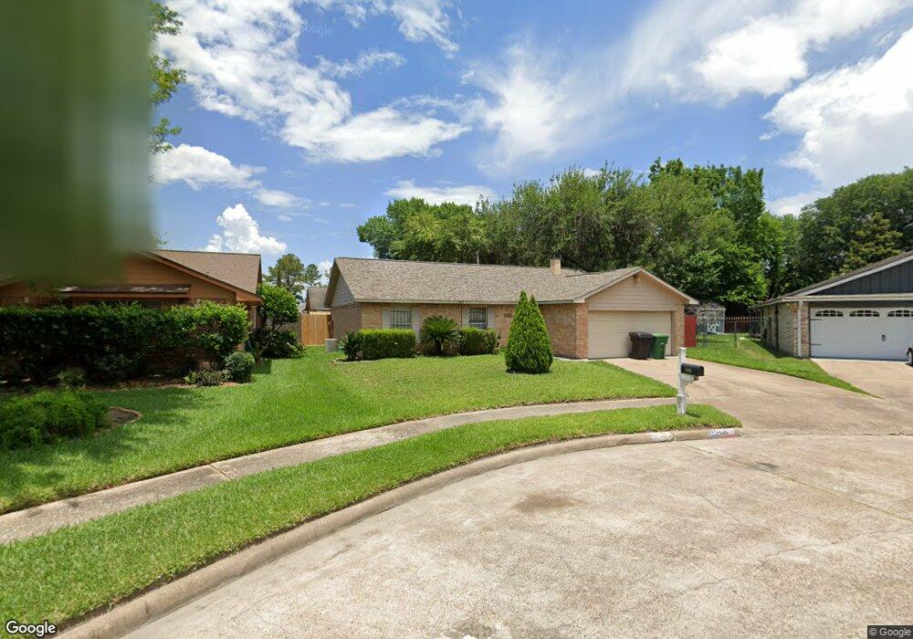 3406 Mckinley Ln, Houston, TX 77088 - photo 1