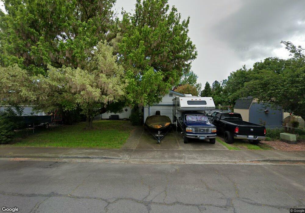 858 Hopkins Rd, Central Point, OR 97502 - photo 1