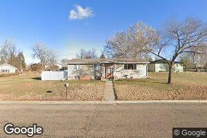 14 8th Ave NW, Bowman, ND 58623