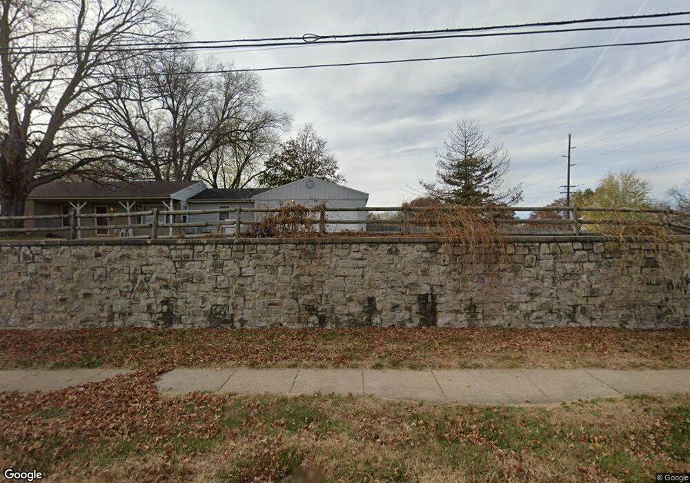 4702 Woodland Rd, Shawnee, KS 66218 - photo 1