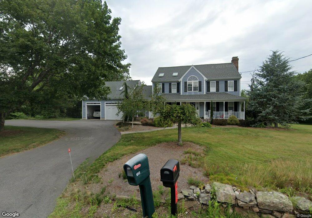 693 Russells Mills Rd unit 1, South Dartmouth, MA 02748 - photo 1