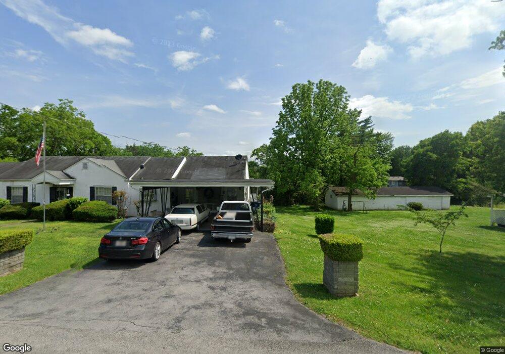 310 Meadow Dr, Shelbyville, TN 37160 - photo 1