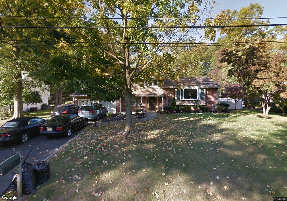 8 Golf Rd, Edison, NJ 08820 - photo 1