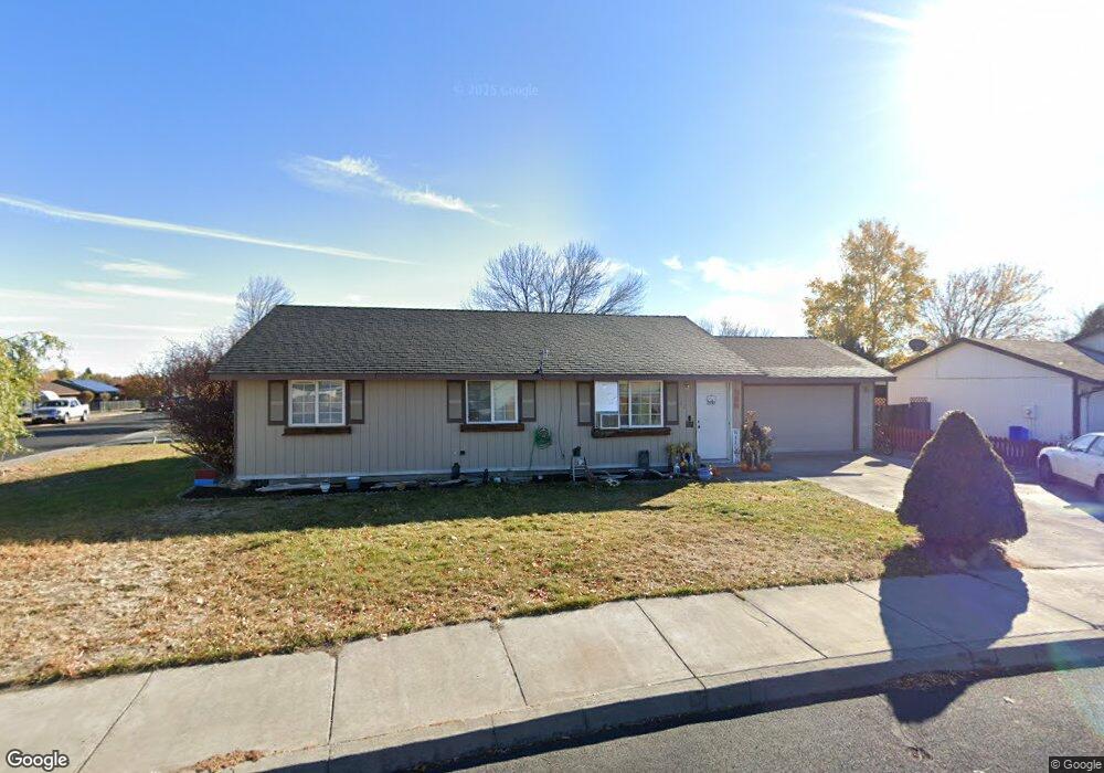 2200 SW 33rd St, Redmond, OR 97756 - photo 1