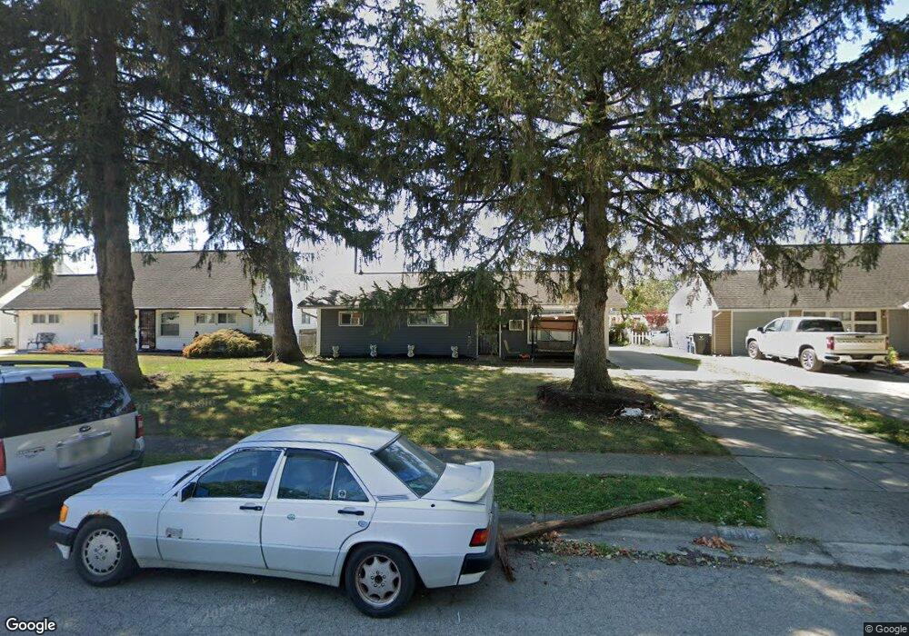 4015 Virginia Cir E, Columbus, OH 43213 - photo 1