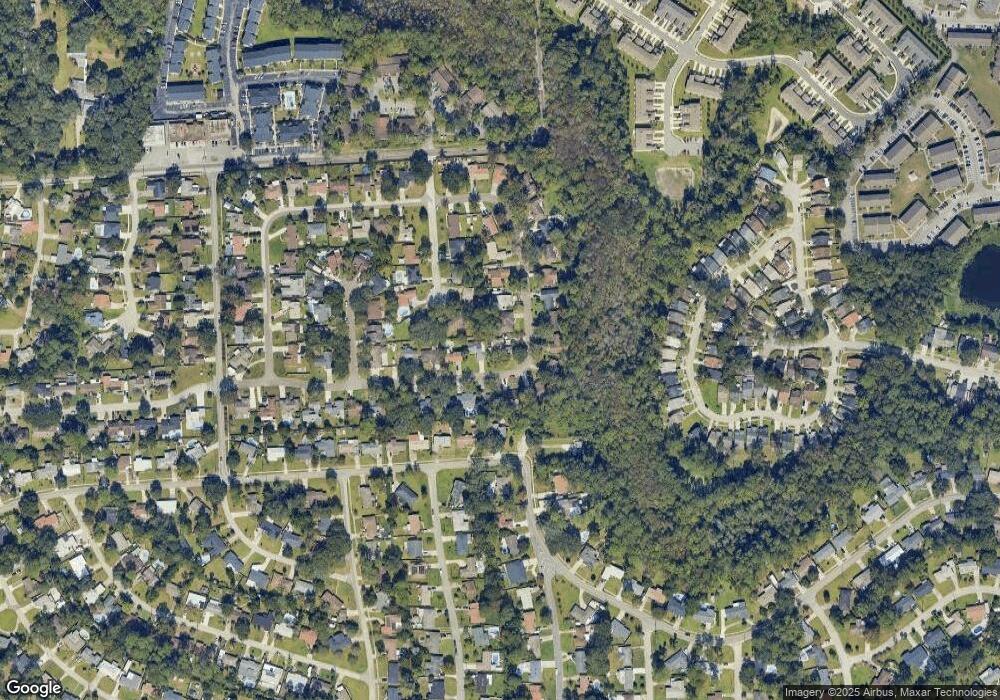 462 Holiday Hill Cir E, Jacksonville, FL 32216 - photo 1