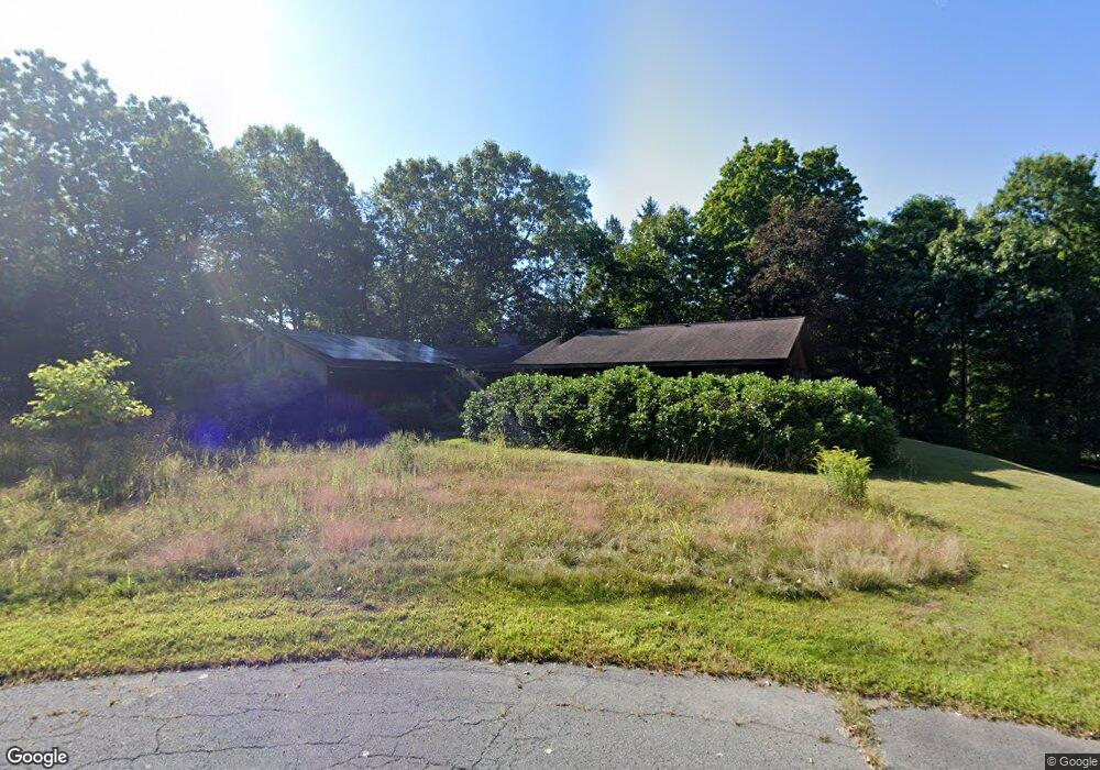 90 Hillcrest Place, Amherst, MA 01002 - photo 1