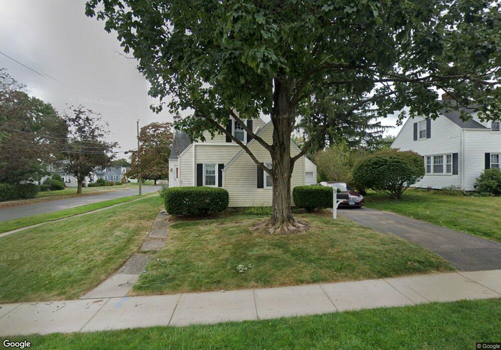 37 Crosshill Rd, West Hartford, CT 06107 - photo 1