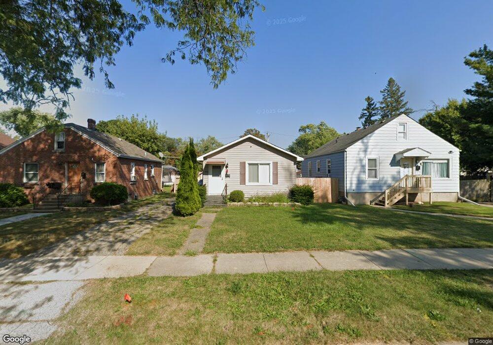 559 S Fulton Ave, Waukegan, IL 60085 - photo 1