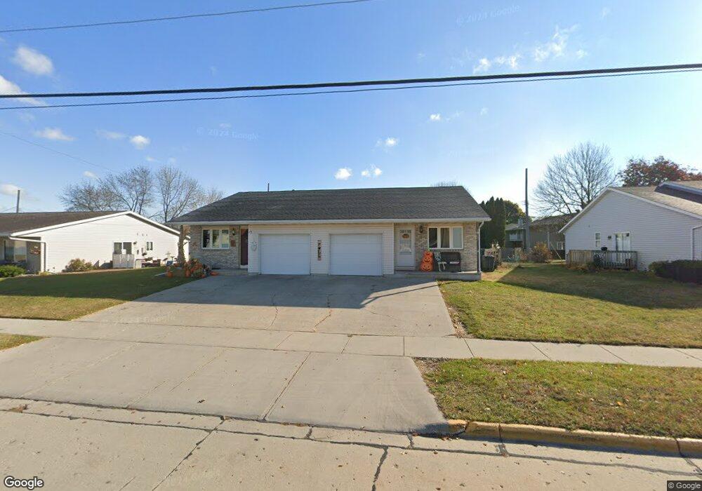 807 Columbus St unit 809, Two Rivers, WI 54241 - photo 1