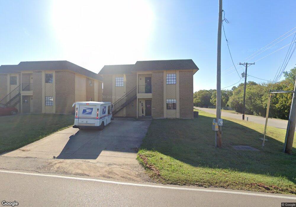 611 W Gilmer St unit A, Ennis, TX 75119 - photo 1