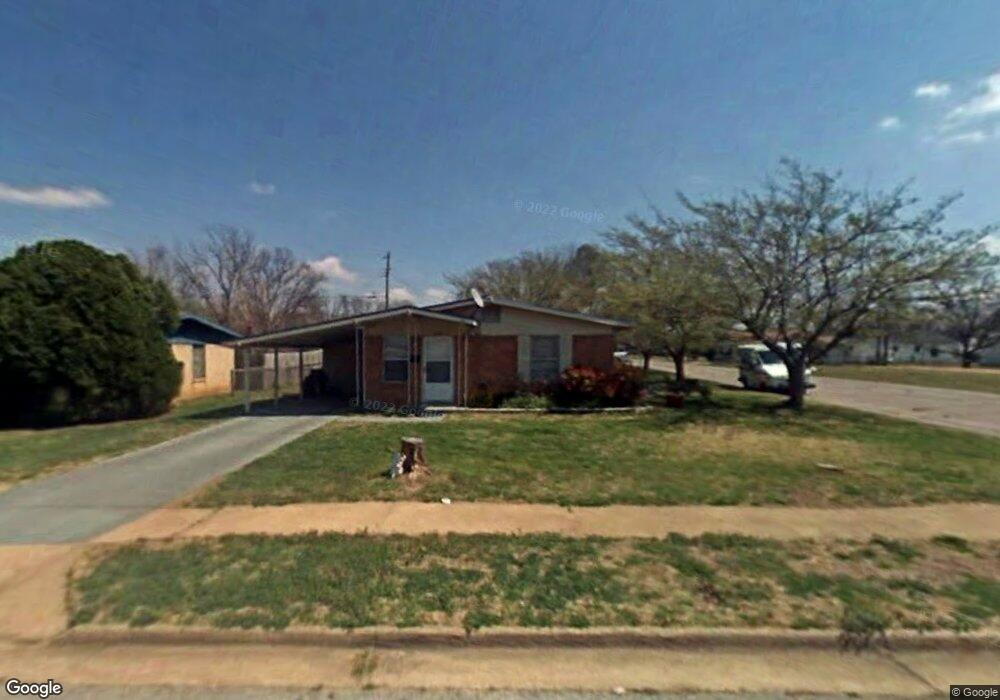 800 Leeper Dr, Denison, TX 75020 - photo 1