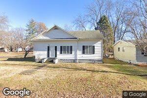 414 N Clay St, Sandoval, IL 62882