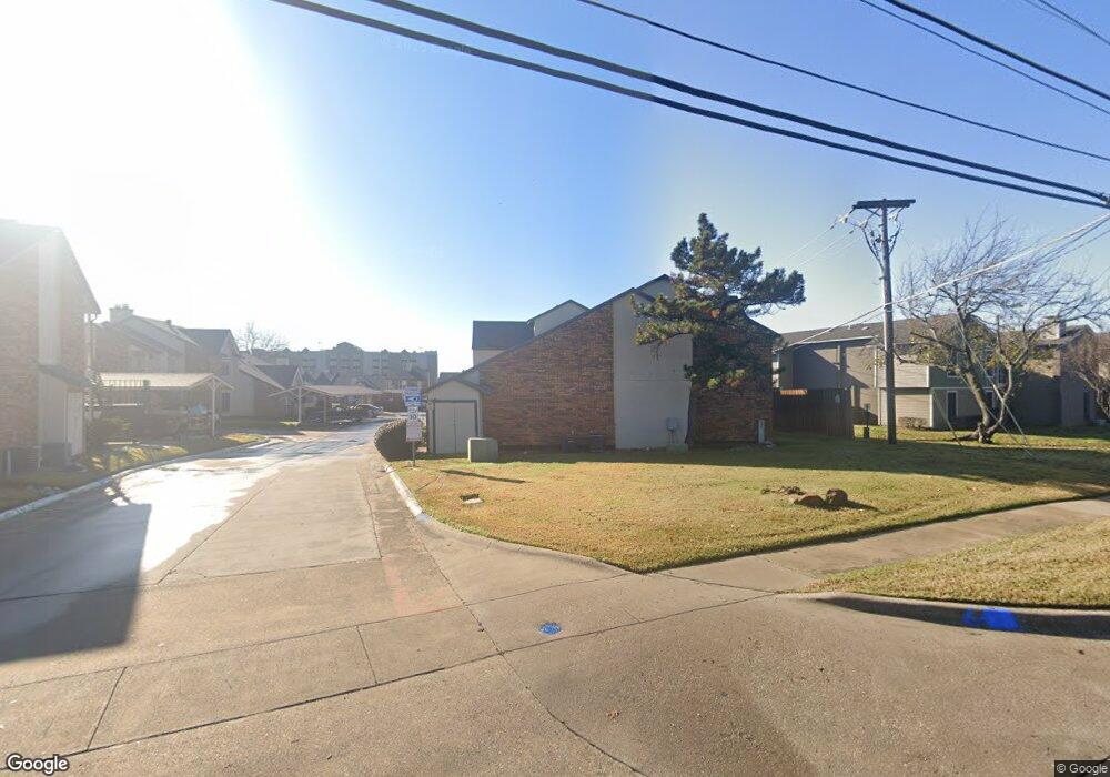 835 W Harwood Rd unit D, Hurst, TX 76054 - photo 1