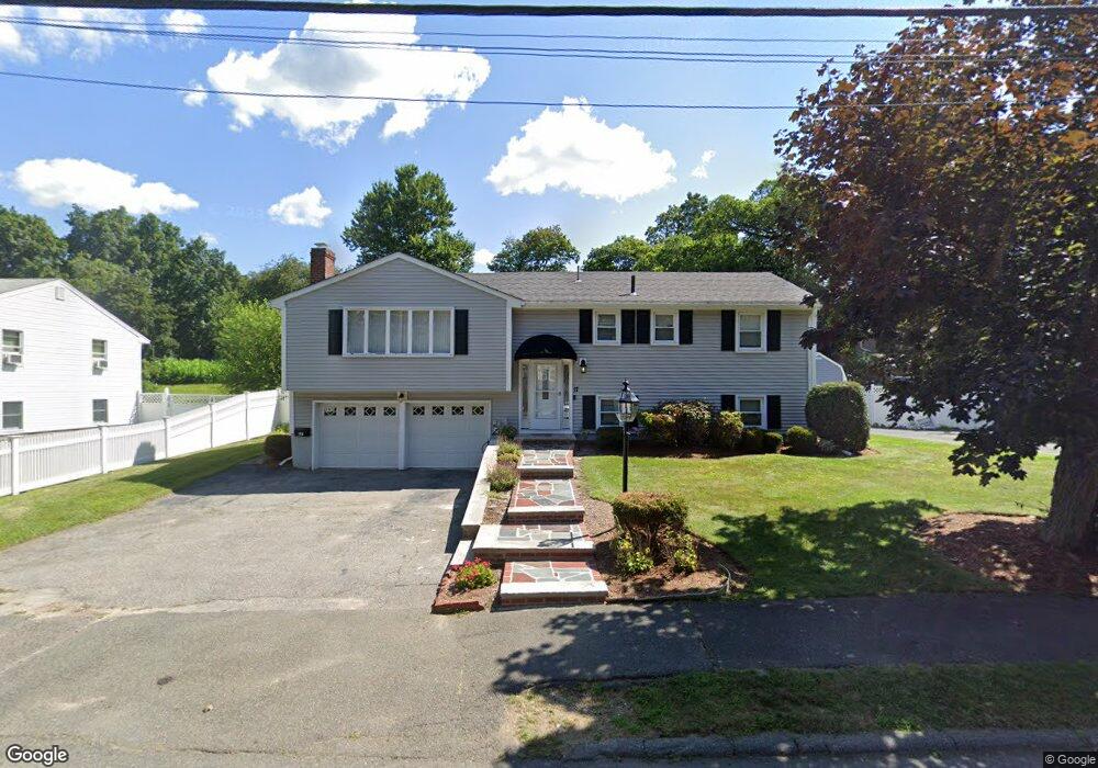 17 Danby Rd, Stoneham, MA 02180 - photo 1