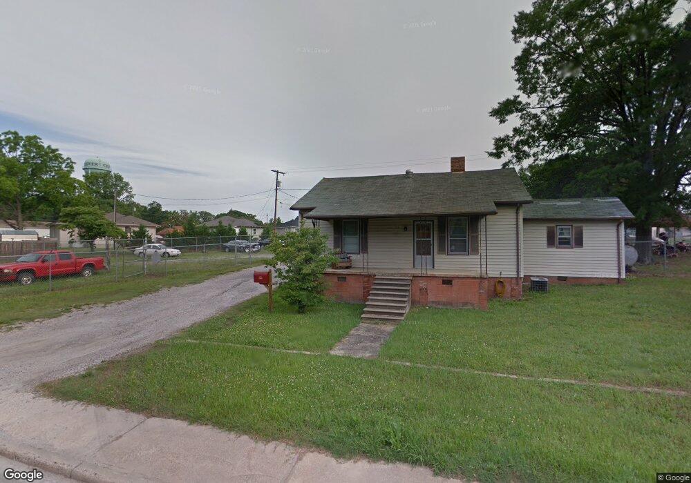 109 Flatrock St, Clover, SC 29710 - photo 1