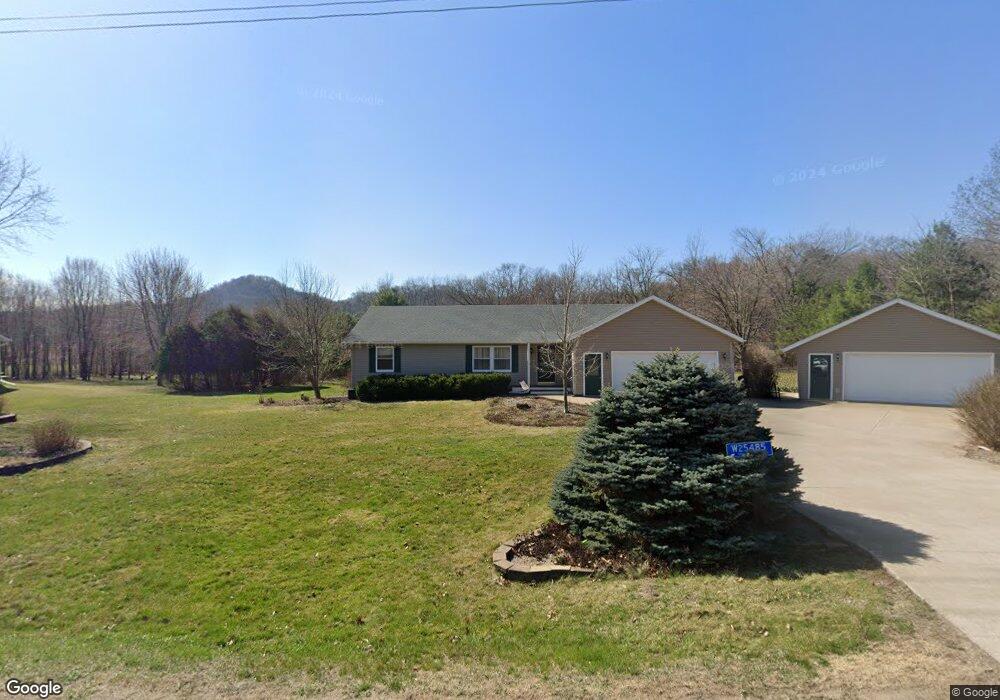 W25485 Spaulding Rd, Trempealeau, WI 54661 - photo 1
