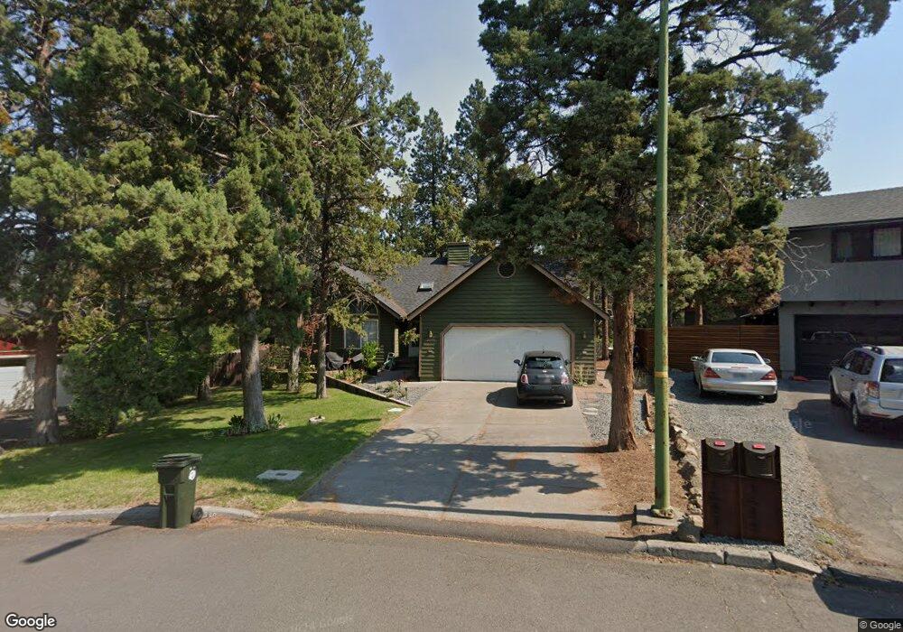 1646 NE Eastwood Dr, Bend, OR 97701 - photo 1