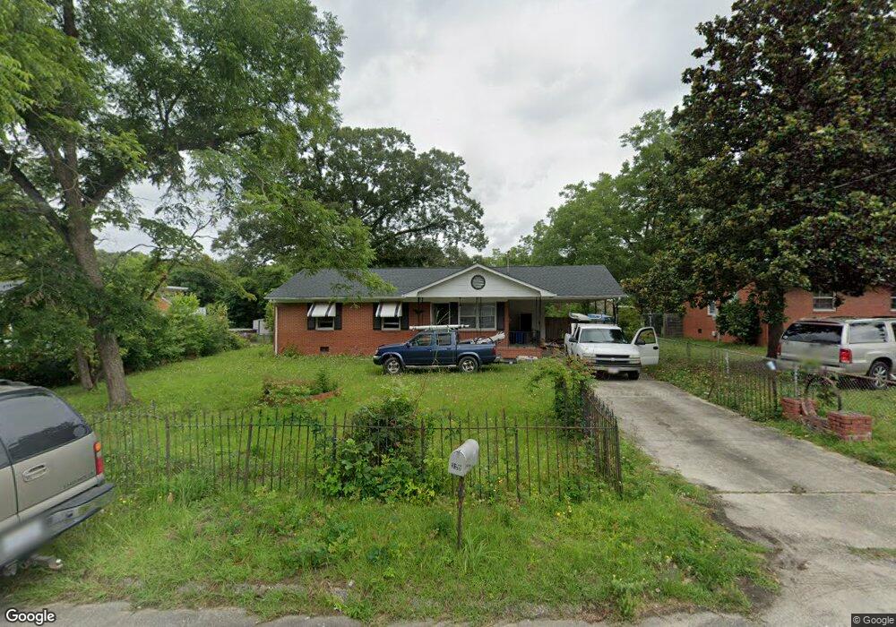 320 Richmond Dr, Fayetteville, NC 28304 - photo 1