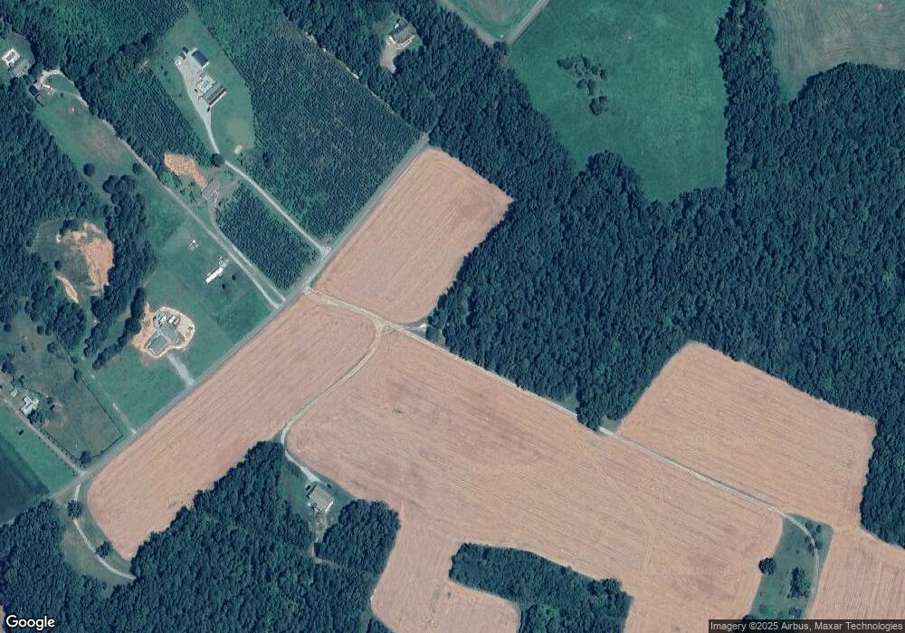 11821 Little Patrick Rd, Amelia Court House, VA 23002 - photo 1