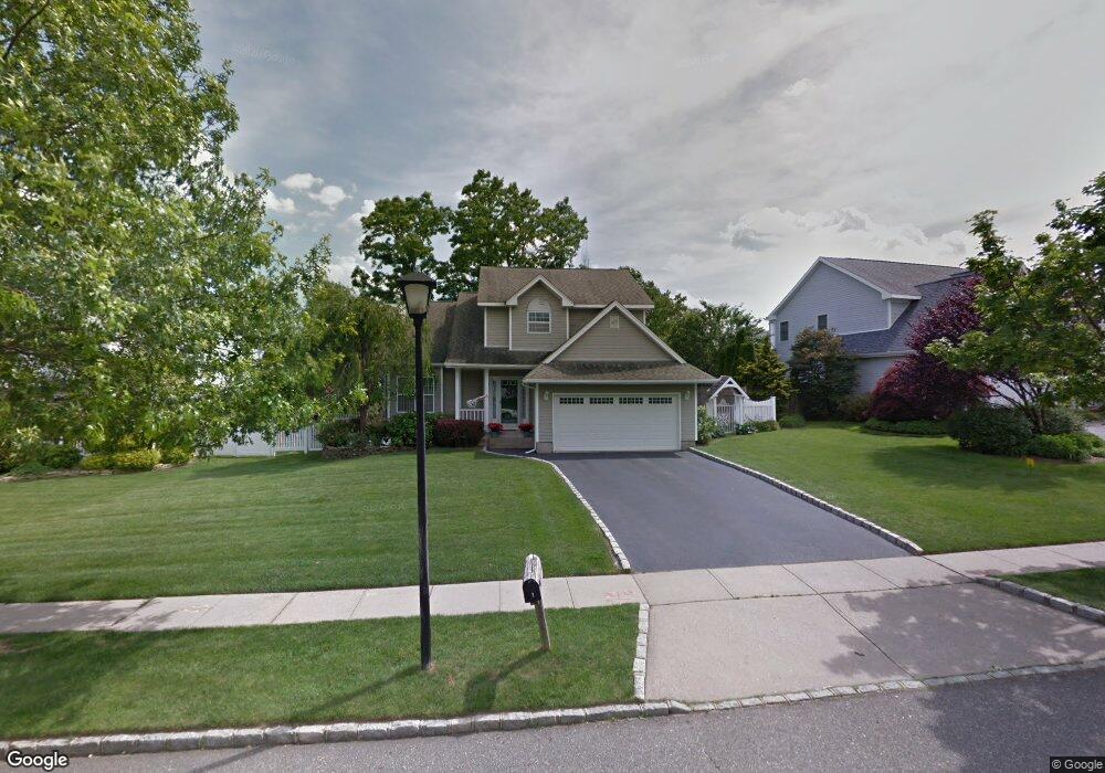 7 Long House Way, ComMacK, NY 11725 - photo 1