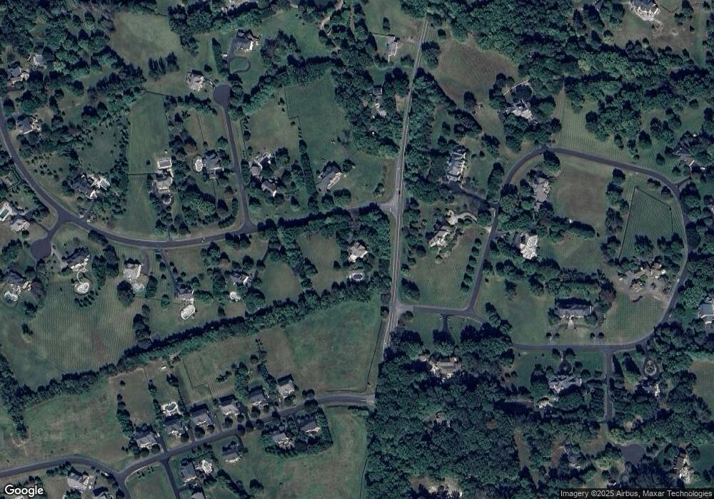 19537 Emerald Park Dr, Leesburg, VA 20175 - photo 1