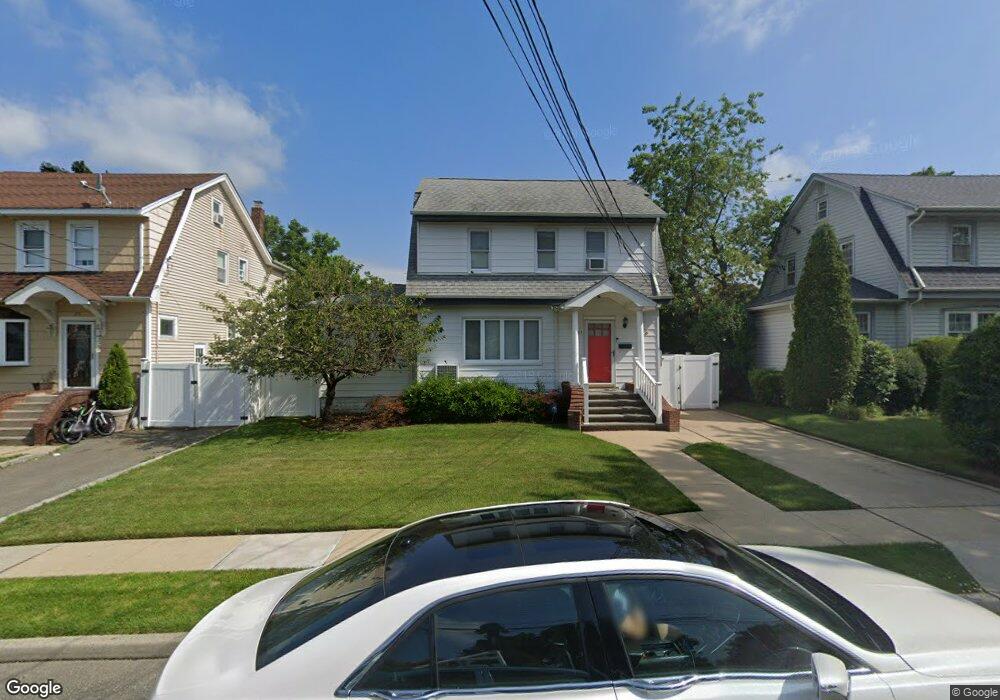 683 Riverside Ave, Baldwin, NY 11510 - photo 1