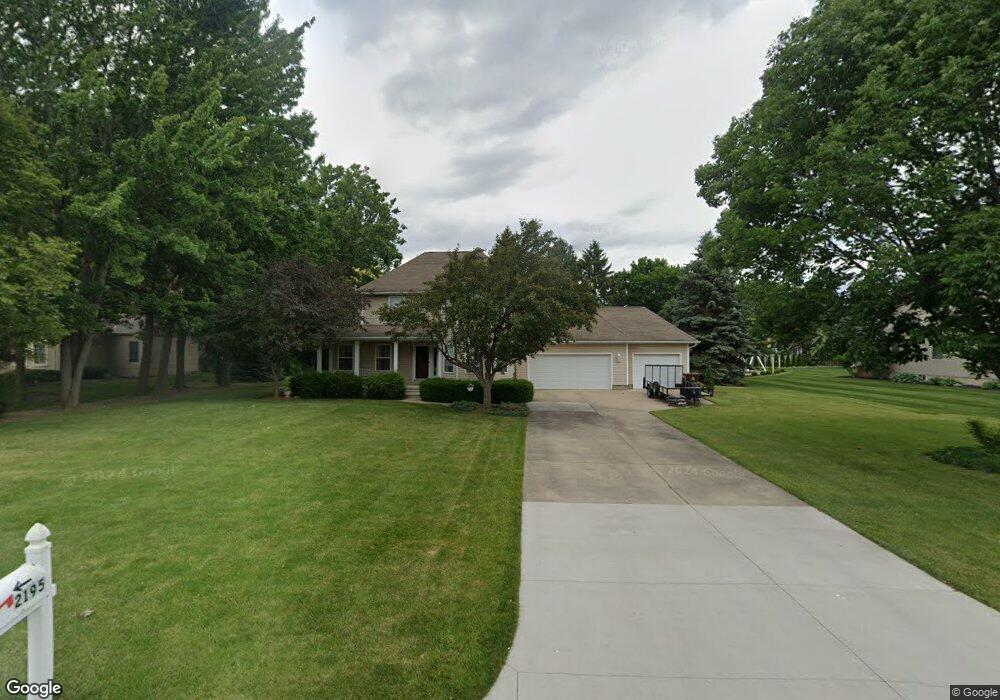 2196 Burning Tree Cir, Owosso, MI 48867 - photo 1