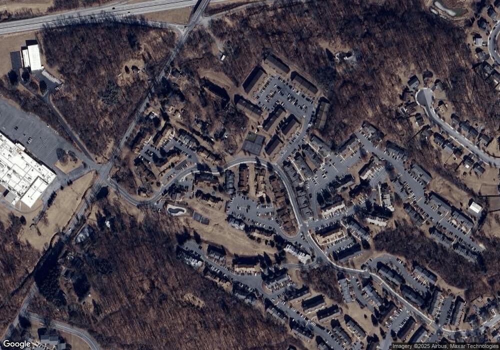 26-14 Laurel Springs Ln, Reading, PA 19606 - photo 1