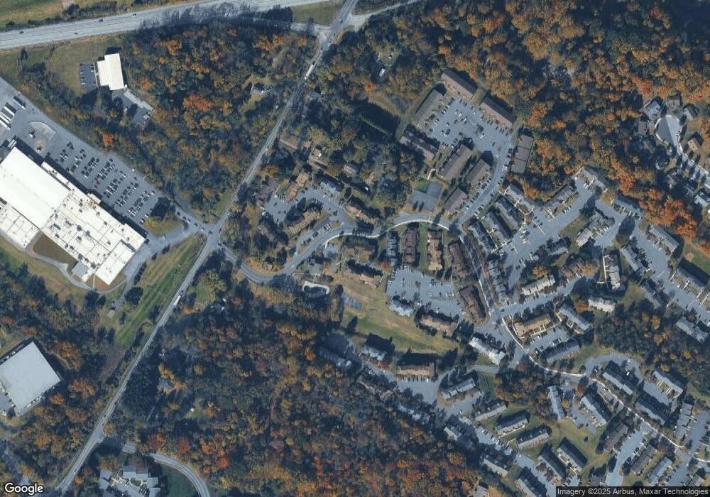 26-11 Laurel Springs Ln, Reading, PA 19606 - photo 1