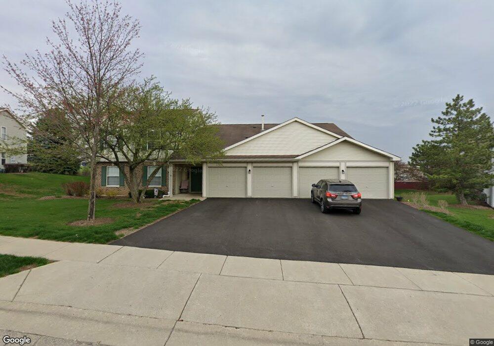 315 Buckingham Cir unit A, Elgin, IL 60120 - photo 1