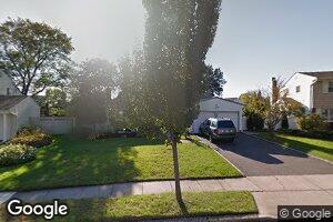 52 Voorhis Dr, Old Bethpage, NY 11804