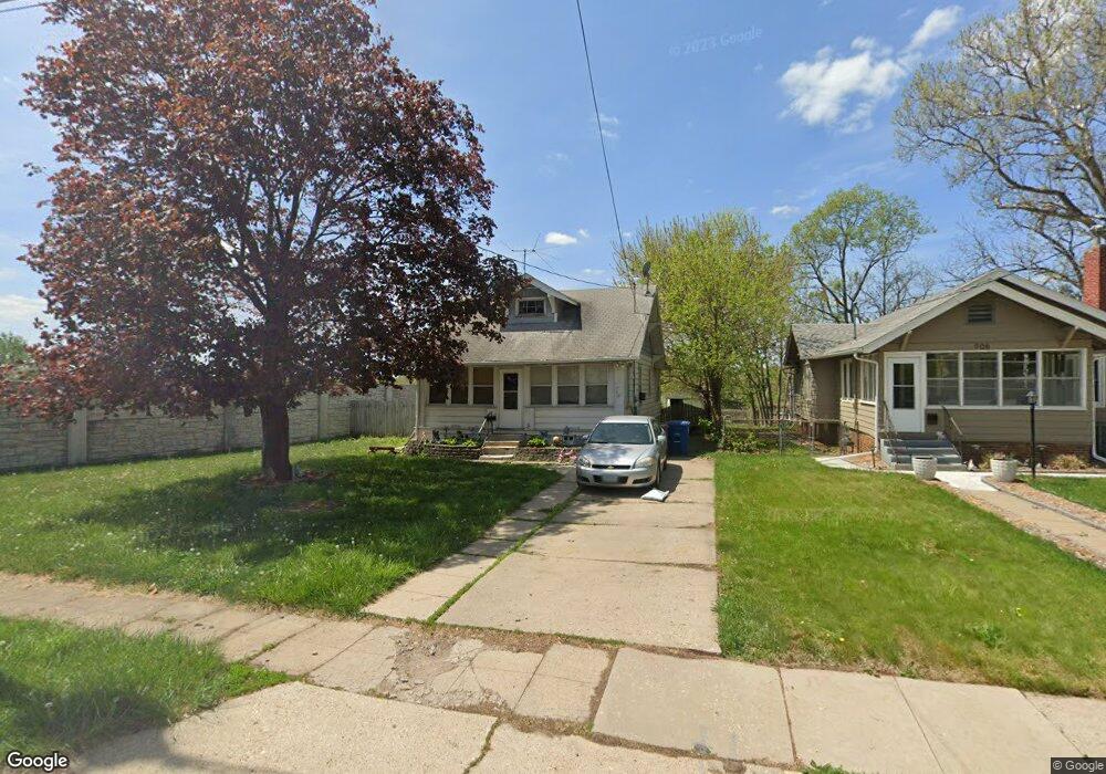 902 30th St, Des Moines, IA 50312 - photo 1