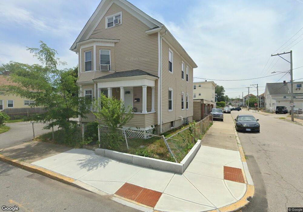 97 Columbine Ave unit 2, Pawtucket, RI 02861 - photo 1