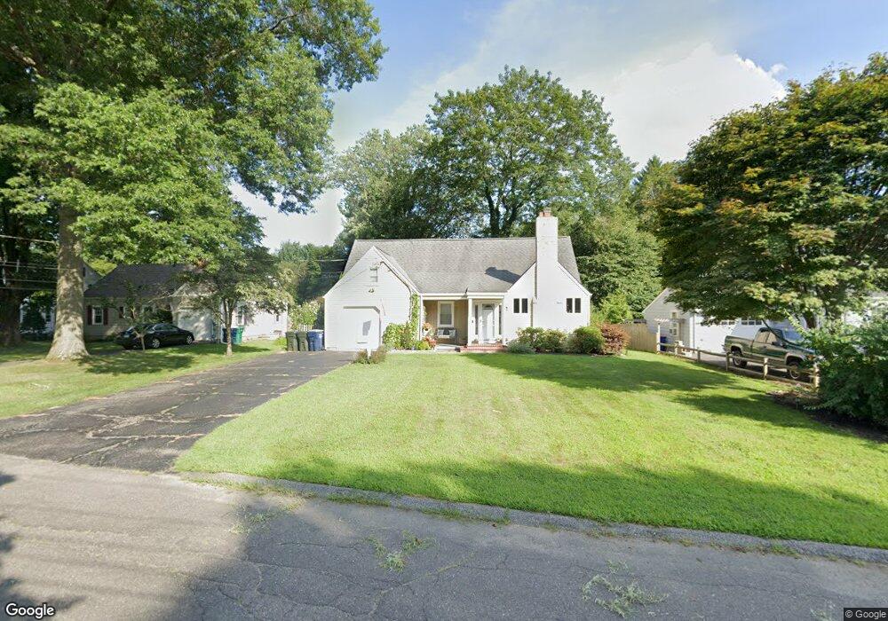 32 Woodridge Cir, Trumbull, CT 06611 - photo 1