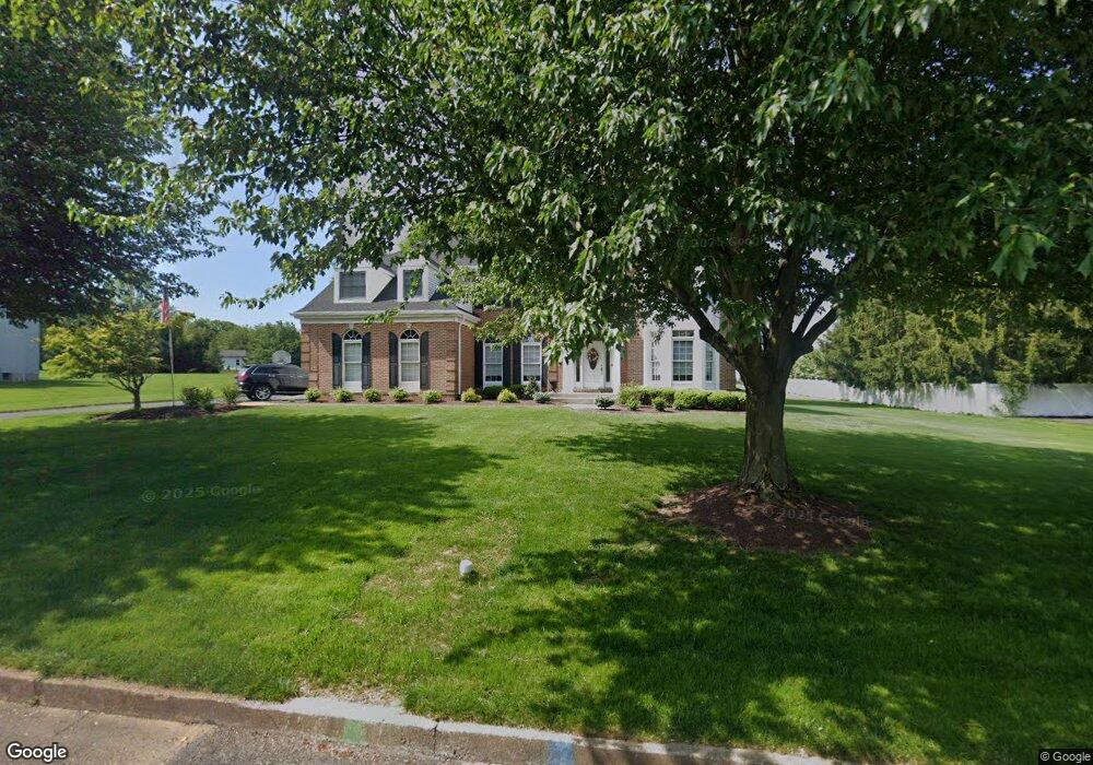 11 Sandtrap Cir, Warminster, PA 18974 - photo 1