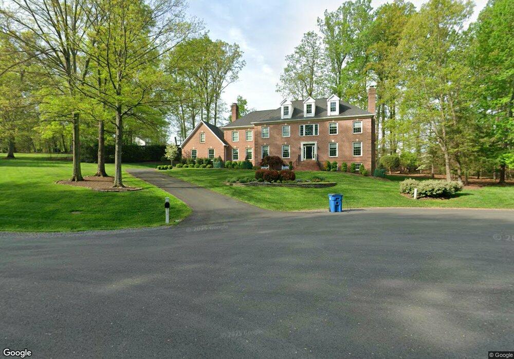 8903 Chequers Way, McLean, VA 22102 - photo 1