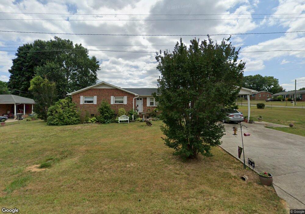 517 Clegg Ave, Asheboro, NC 27203 - photo 1