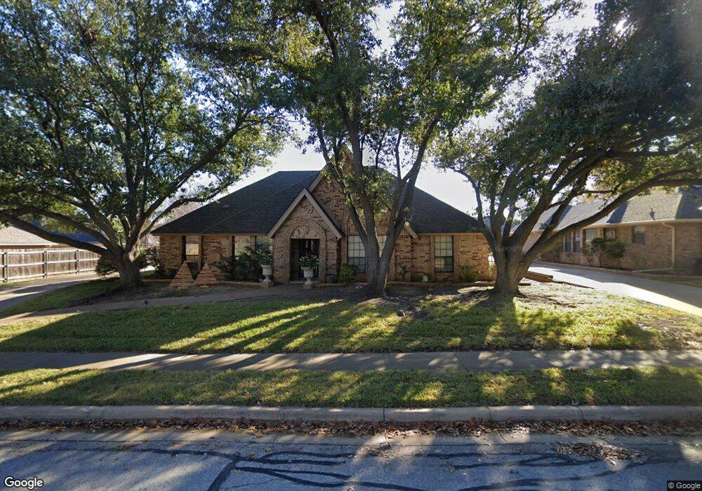 856 Shady Lake Dr, Bedford, TX 76021 - photo 1