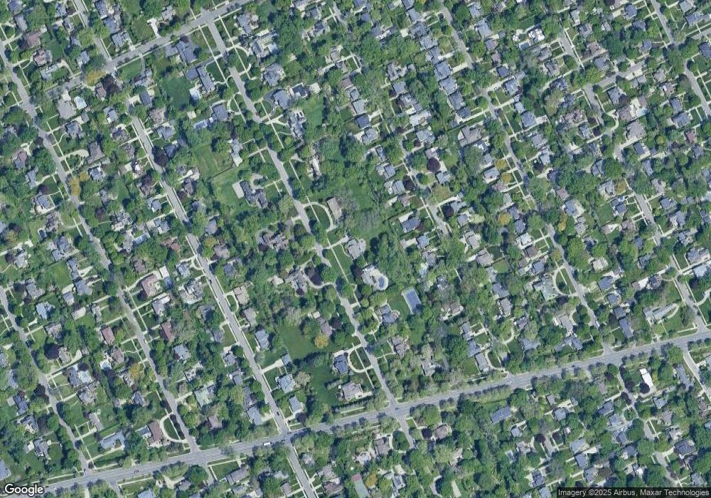 1006 Three Mile Dr, Grosse Pointe Park, MI 48230 - photo 1