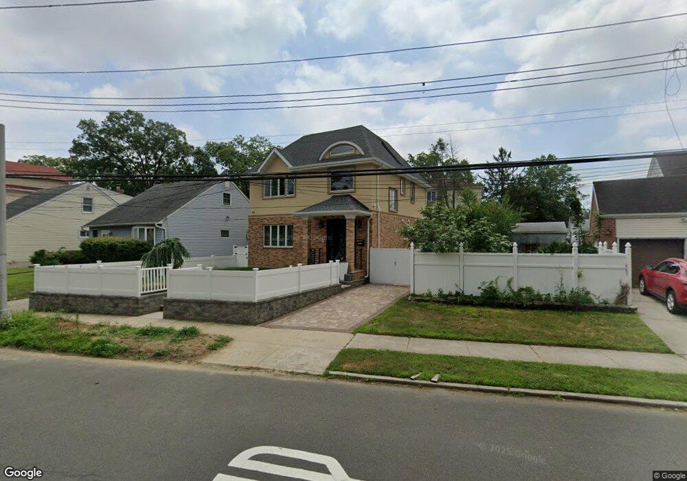 25914 61st Ave, Little Neck, NY 11362 - photo 1