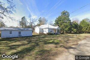 33 9th St, Akron, AL 35441