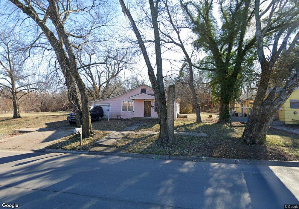 2308 Appleton Ave, Parsons, KS 67357 - photo 1