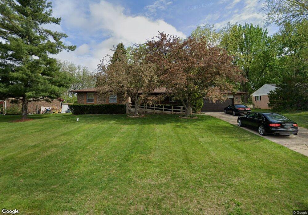 1085 Devenish Ln, Flint, MI 48532 - photo 1