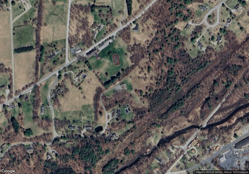 275 Old Farm Meadow Rd, Manchester Center, VT 05255 - photo 1