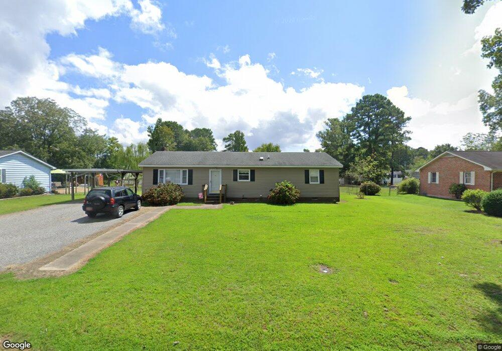 670 Bagby St, West Point, VA 23181 - photo 1