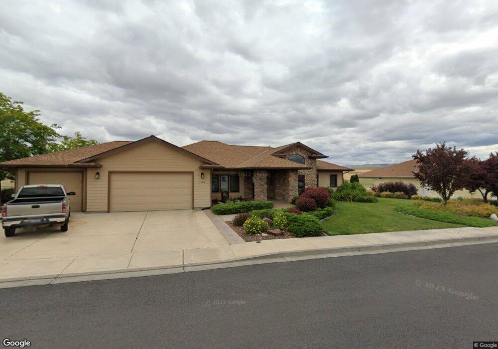 1906 SW 1st St, Pendleton, OR 97801 - photo 1