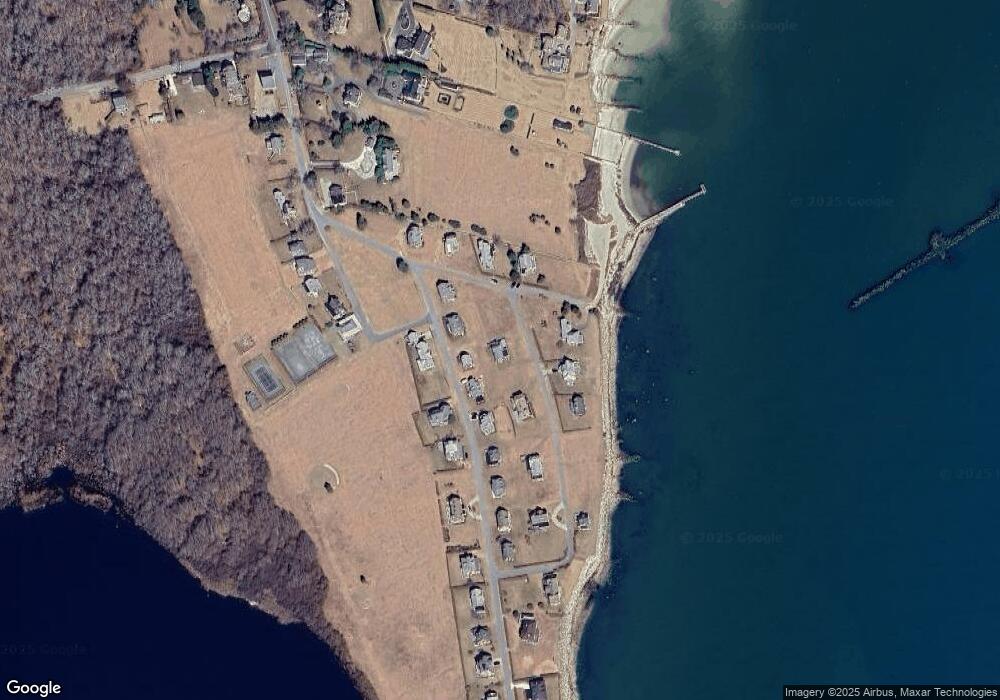 20 Gosnold Ave, South Dartmouth, MA 02748 - photo 1