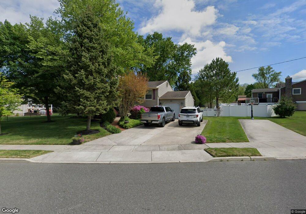 605 Canterbury Ave, Pitman, NJ 08071 - photo 1