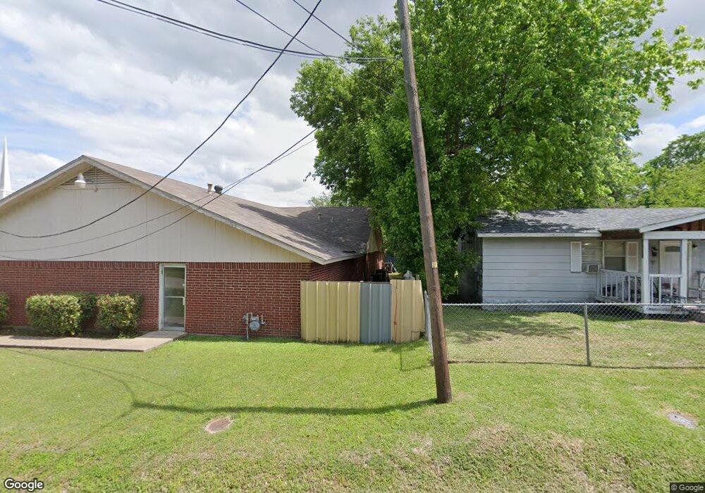 401 E Freeman St, Ennis, TX 75119 - photo 1